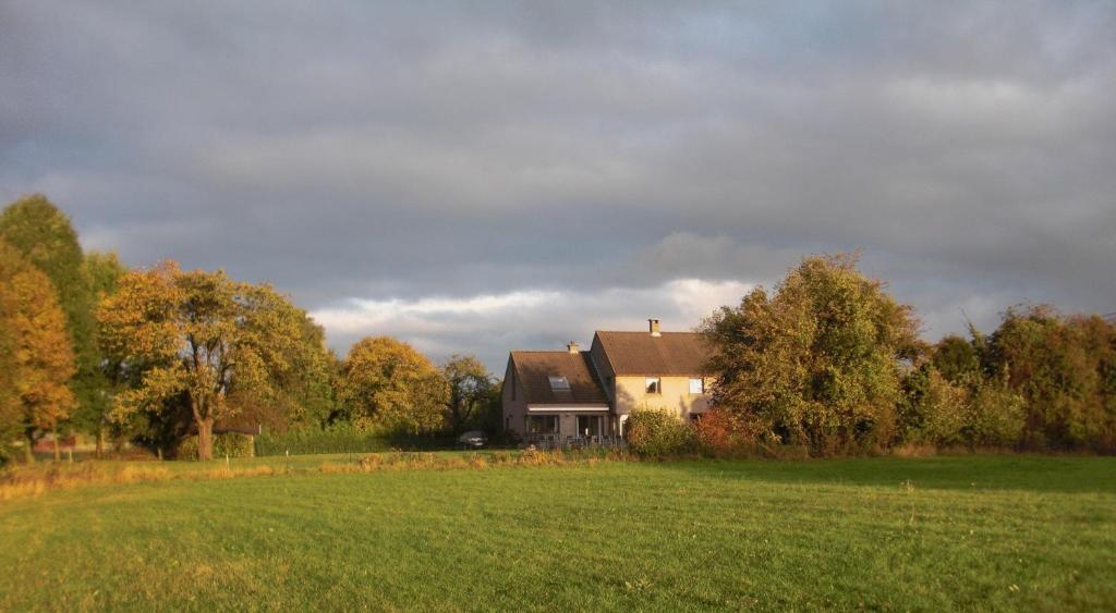 Studio Sur Pierri Louveigne Luaran gambar
